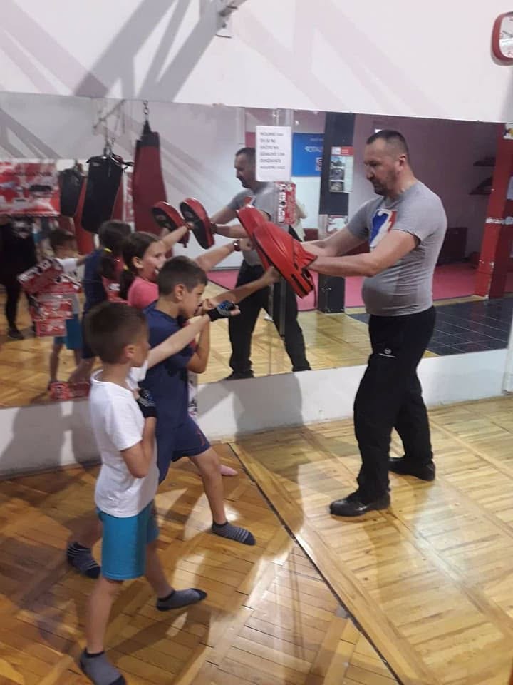 Grupni trening borilačkih sportova u Subotici